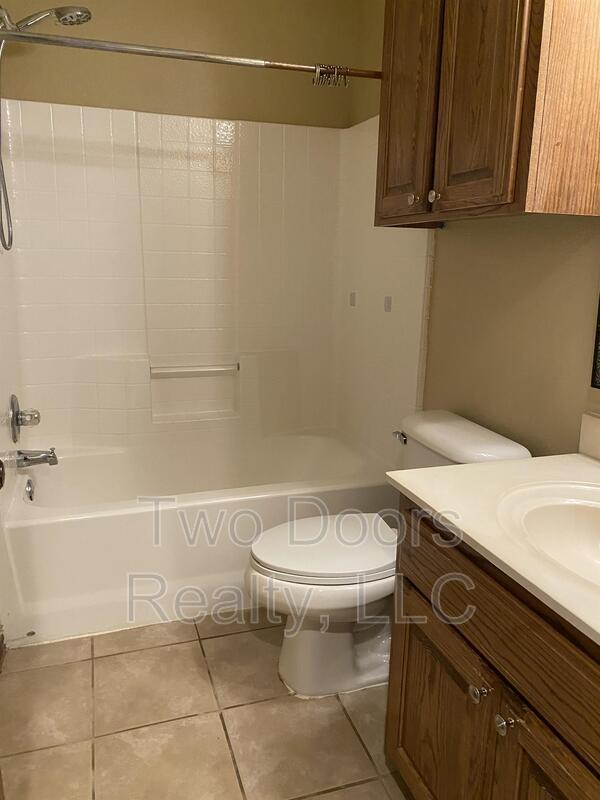 Building Photo - 636 SW 159th St
