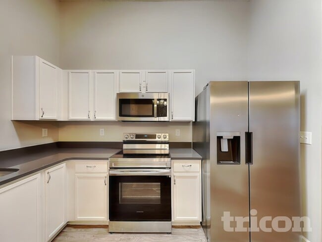 Building Photo - 2668 Captains Watch Rd NE