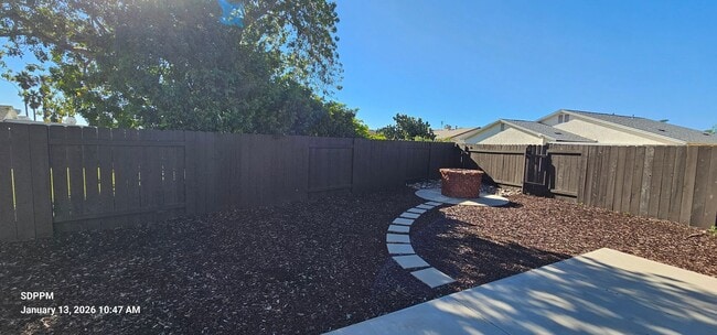 Building Photo - MIRA MESA / SAN DIEGO - Nice 4 Bedroom / 2 Bath House.  AVAILABLE NOW.