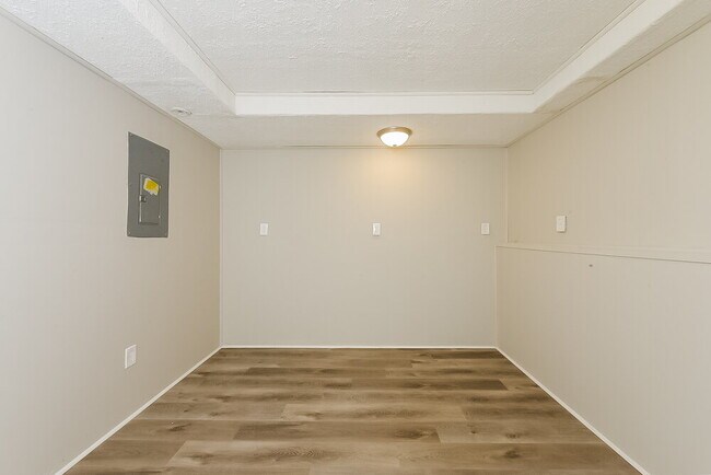 Building Photo - 3091 Ashbury Ln
