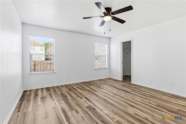 Building Photo - 224 Capistrano Dr