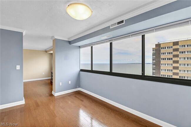 Building Photo - 12550 Lake Ave