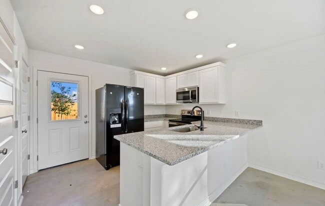 Building Photo - 545 Delmar St