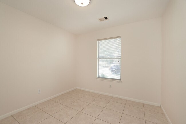 Building Photo - 12054 Mallard Stream Ct