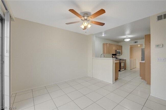 Building Photo - 8039 Teresita Ave