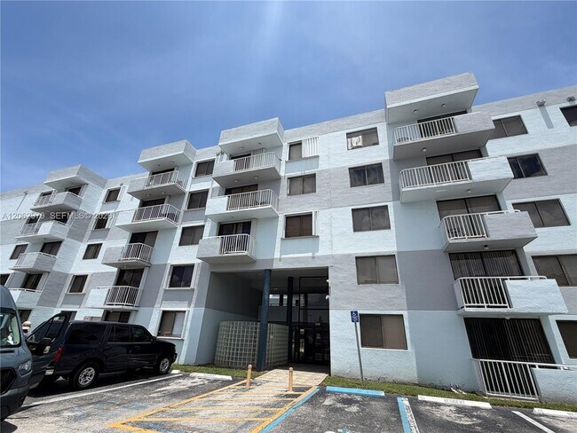 Building Photo - 8261 NW 8th St