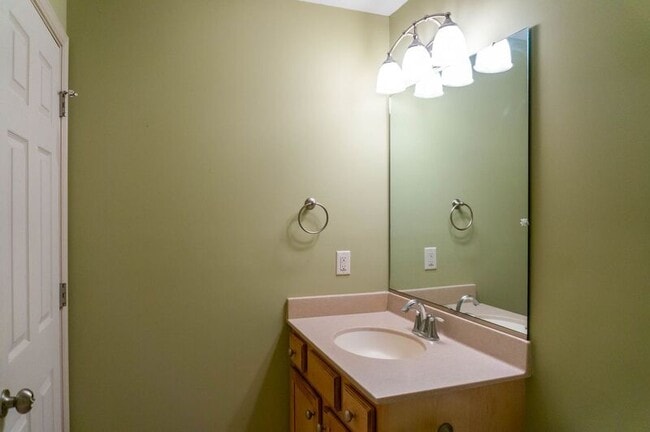 Building Photo - 40 Wayward Path