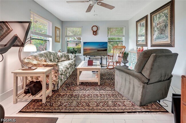 Building Photo - 787 Overiver Dr