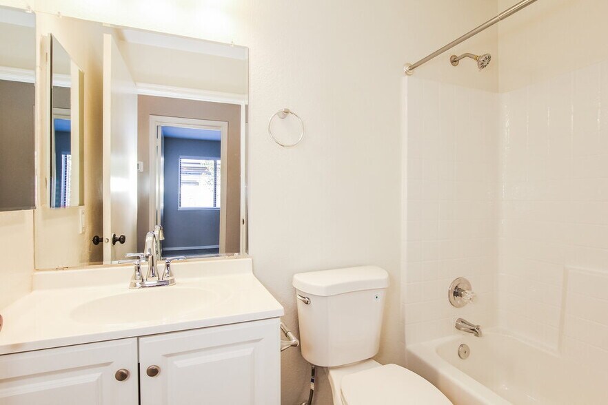 Building Photo - 3154 W Via Montoya Dr