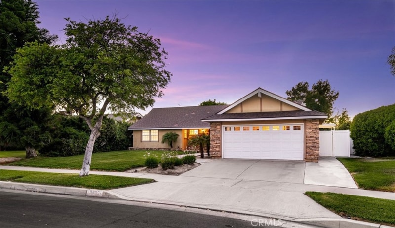 Building Photo - 3332 N Cottonwood St