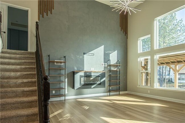 Building Photo - 7950 Welch Mill