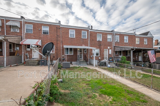 Building Photo - 885 Jaydee Ave