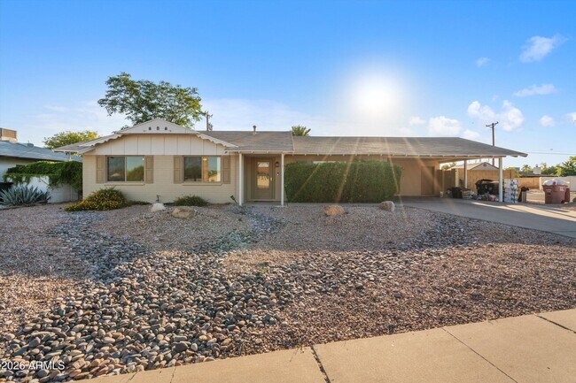 Building Photo - 2548 N 68th Pl
