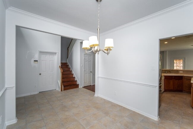 Building Photo - 2322 Cool Springs Ln