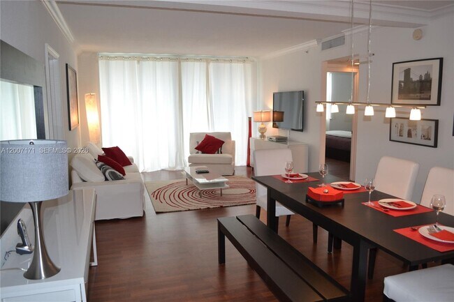 Building Photo - 401 69th St