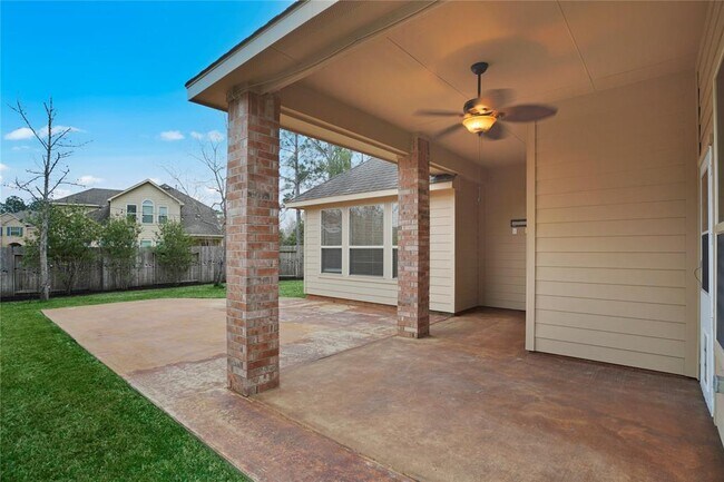 Building Photo - 10 Tallgrass Way