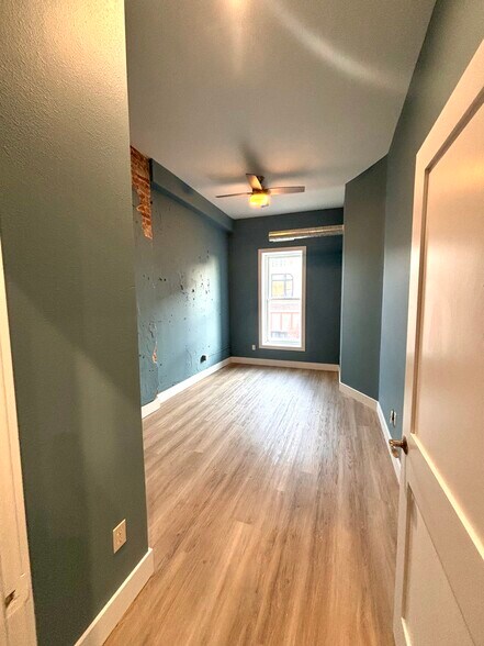 Building Photo - 315 E Main St