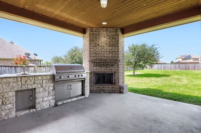 Building Photo - 5923 Dewdrop Ln