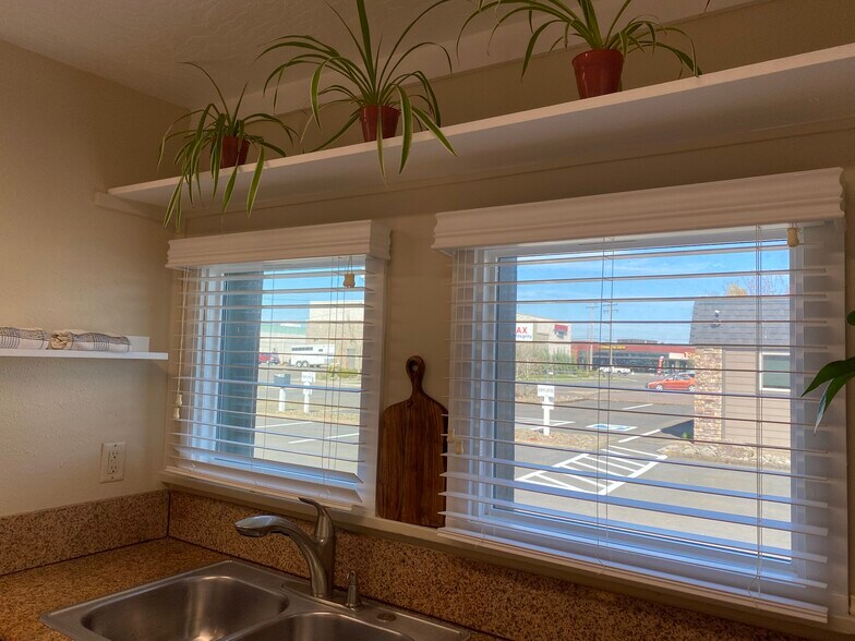 Building Photo - 1215 Shortridge St SE