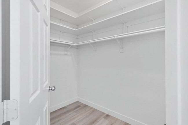 Building Photo - VERY CUTE 2 BEDROOM, SINGLE STORY HOME IN "GREEN VALLEY RANCH!!"