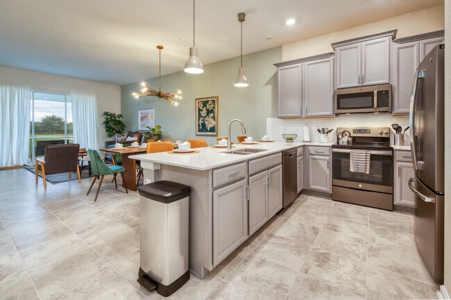 Building Photo - 723 Ocean Course Ave