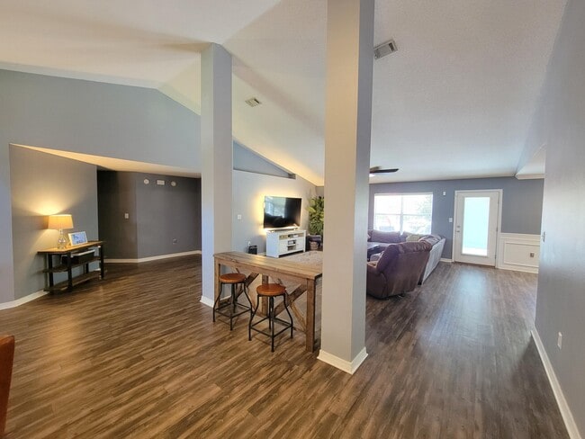 Building Photo - 2664 Shoni Dr