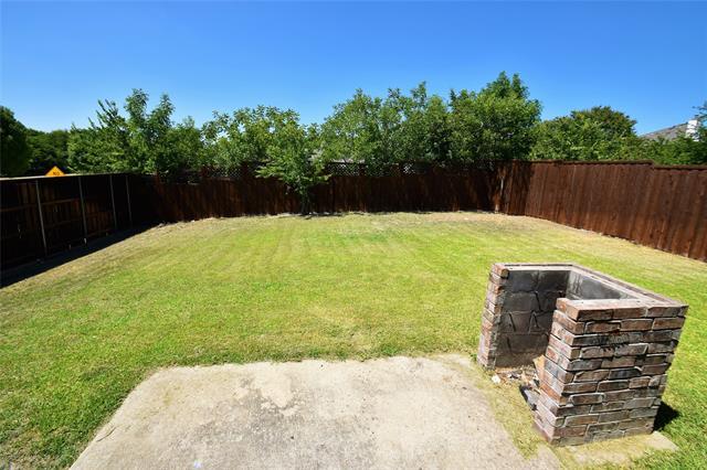 Building Photo - 9328 Warren Dr