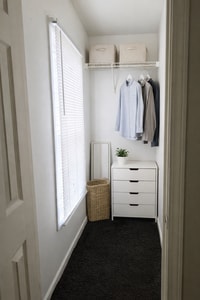 Building Photo - The Esther | $200/Week (First 4 Weeks Limited Promo!)Furnished Room and Great Area!