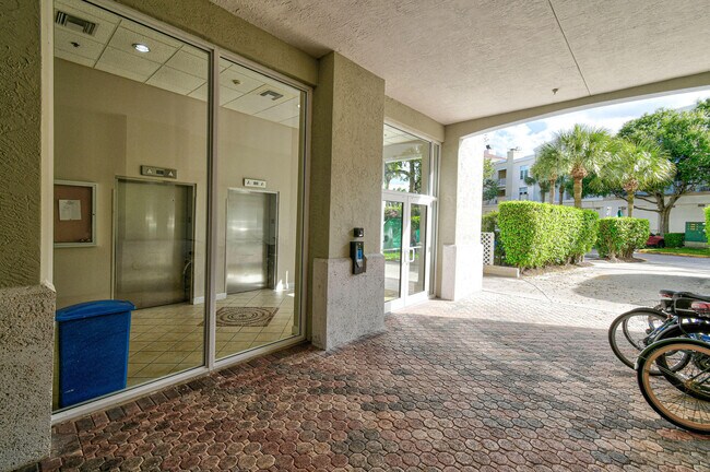 Building Photo - 1200 Town Center Dr