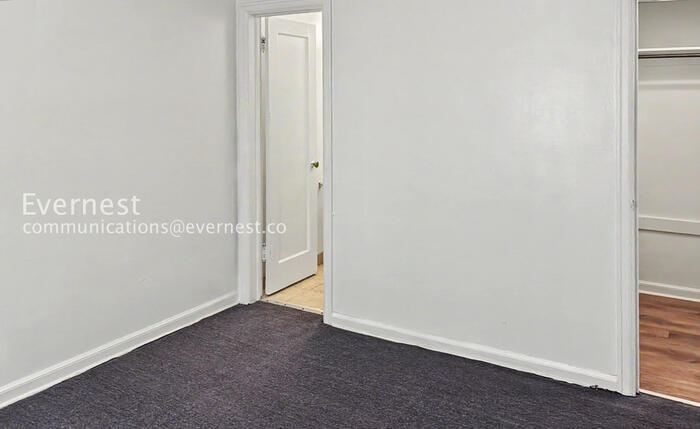 Building Photo - 135 Mathews St