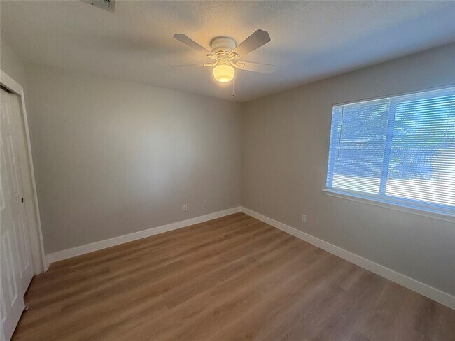 Building Photo - 1207 Shaun Dr