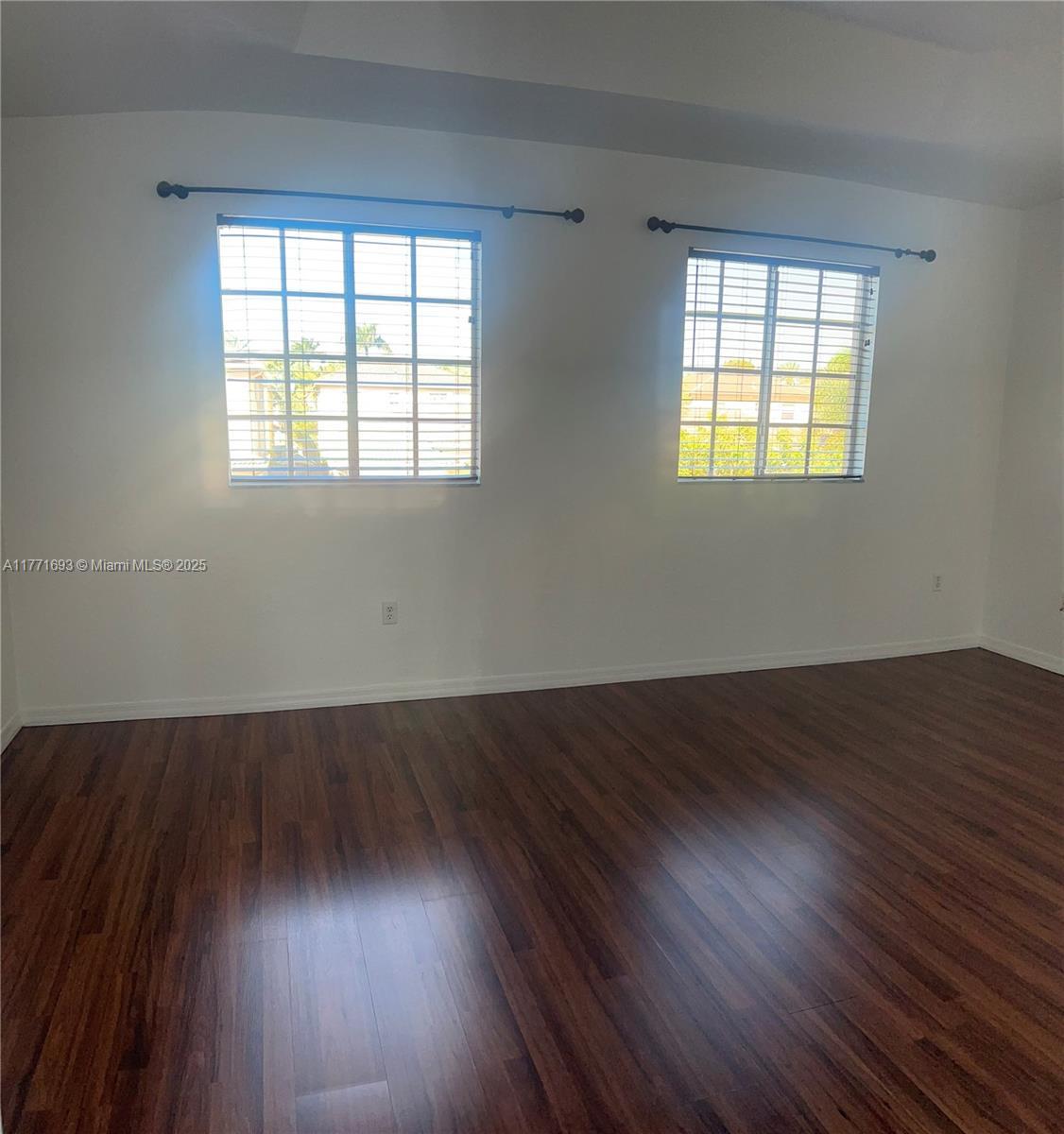 Building Photo - 4409 NW 113th Ct