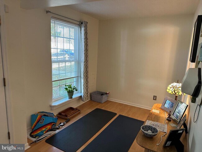 Building Photo - 441 Tomlinson Rd