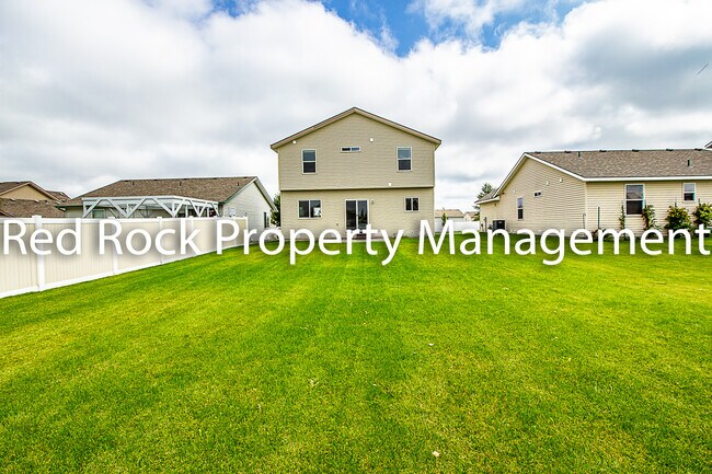 Building Photo - 7527 N Carrington Ln