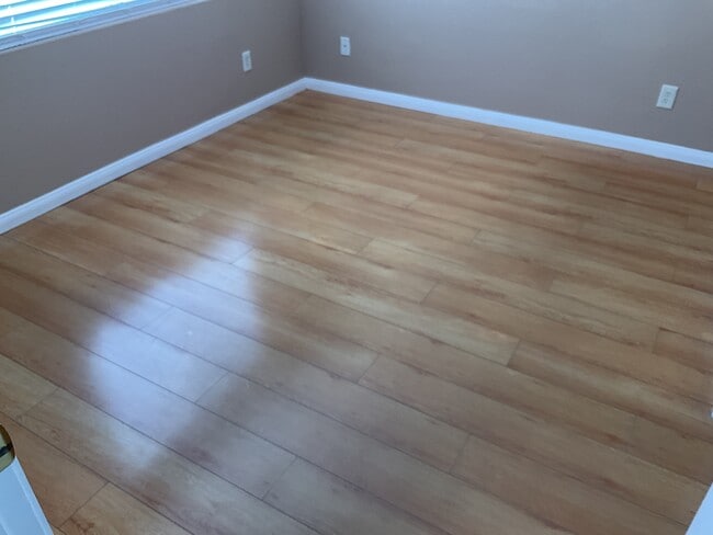 Building Photo - 8510 Sonnet Ct