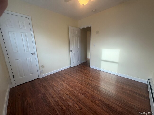 Building Photo - 14 Brookside Rd