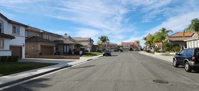 Building Photo - 32849 Northshire Cir