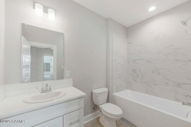 Building Photo - 116 Gadwall Dr