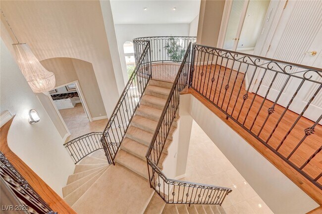 Building Photo - 9813 Edgeview Pl