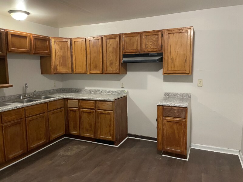 Building Photo - 6121 12th Ave