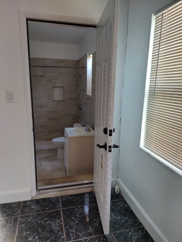 Building Photo - 2513 Grant St