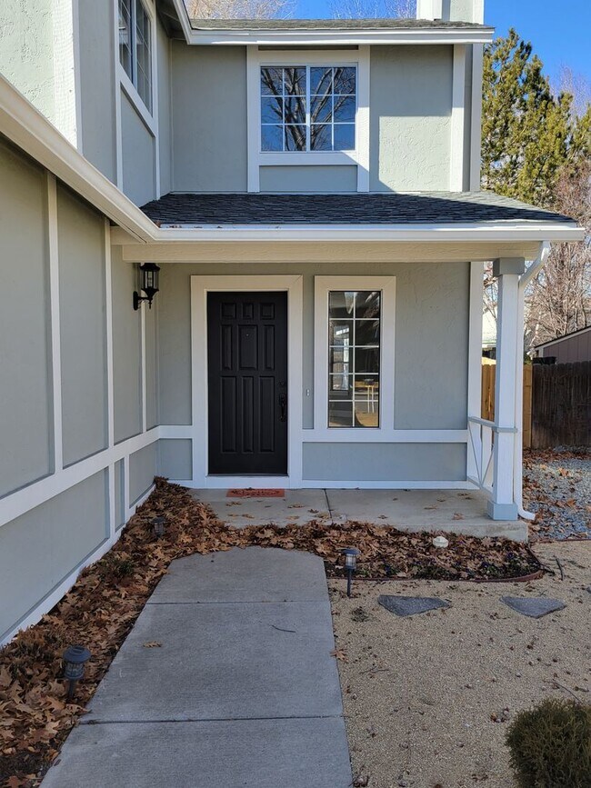 Building Photo - Beautiful Remodeled 4 Bedroom in Sparks