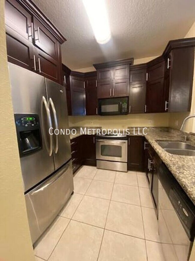 Building Photo - 2532 Robert Trent Jones Dr