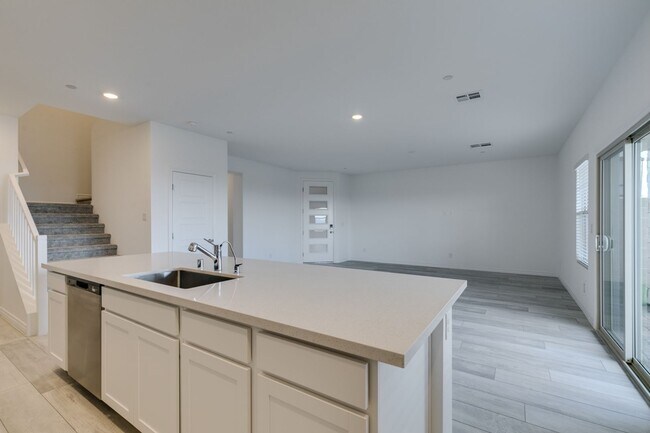 Building Photo - GORGEOUS SUMMERLIN WEST COMMUNITY**TONS OF UPGRADES*CITY AND STRIP VIEWS*COMMUNITY POOL AND SPA*