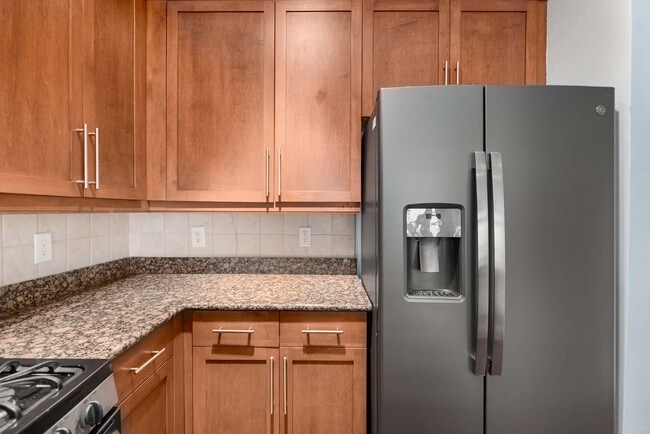 Building Photo - 1055 Piedmont Ave NE