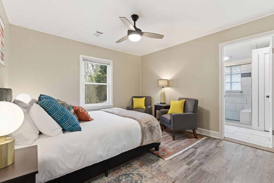 Building Photo - 5357 Sycamore Rd