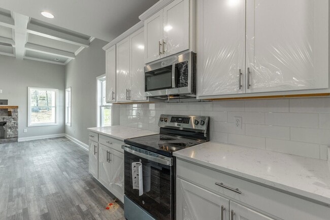 Building Photo - 5012 Oop Rd