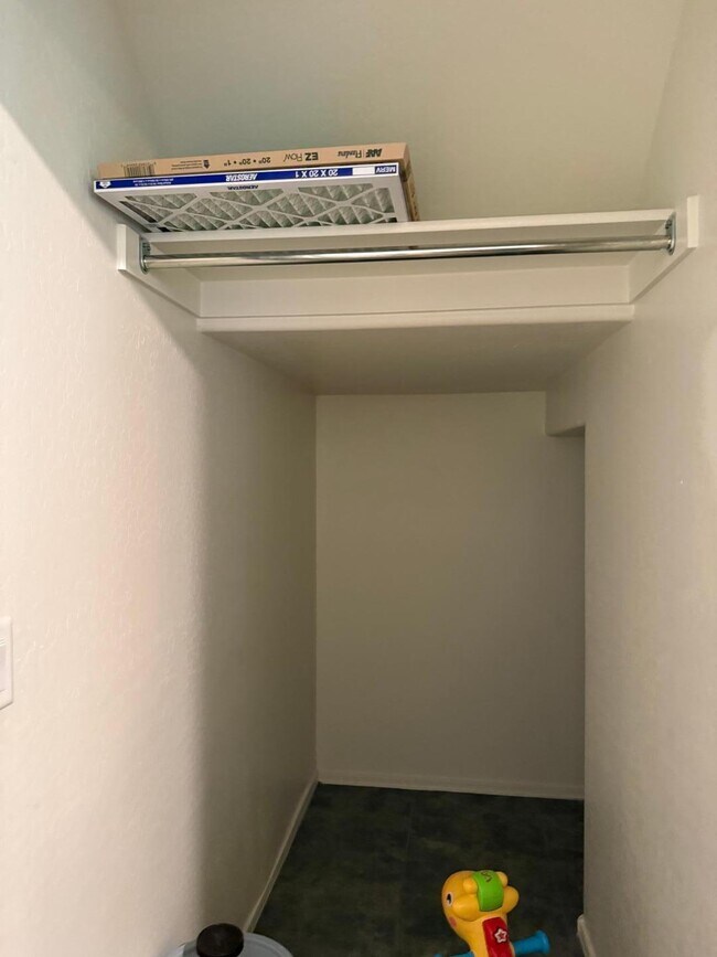 Building Photo - 16579 W Jenan Dr