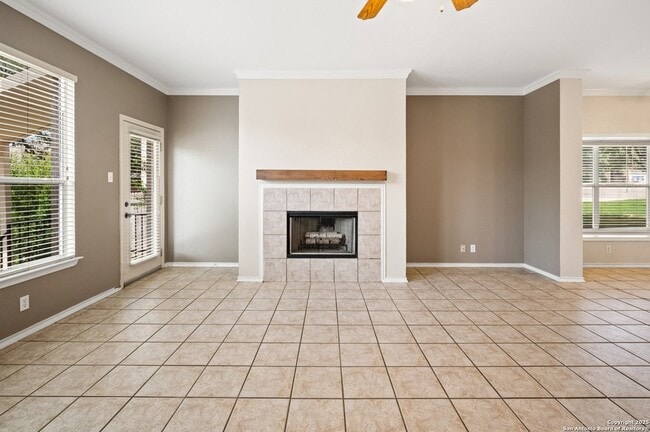 Building Photo - 207 Verde Ridge