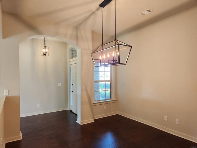 Building Photo - 292 Hedgefield Dr